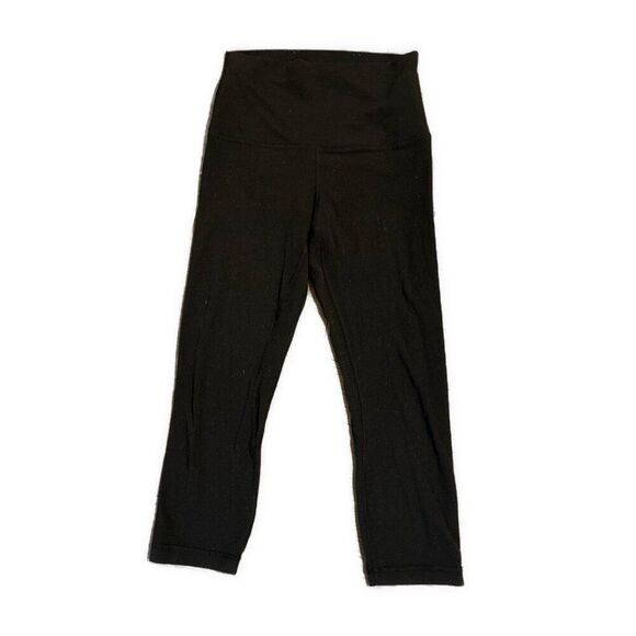 Lululemon Women’s Solid Black High Rise Crop Leggings 6 Small - Picture 1 of 4